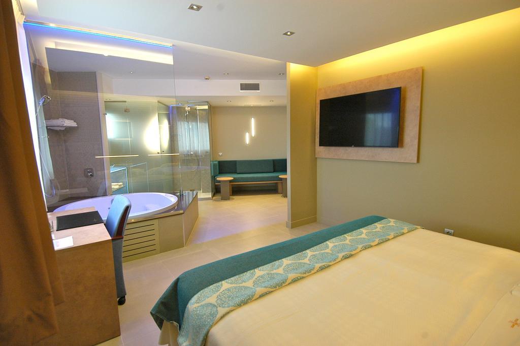 Felix Hotel Valls Kültér fotó