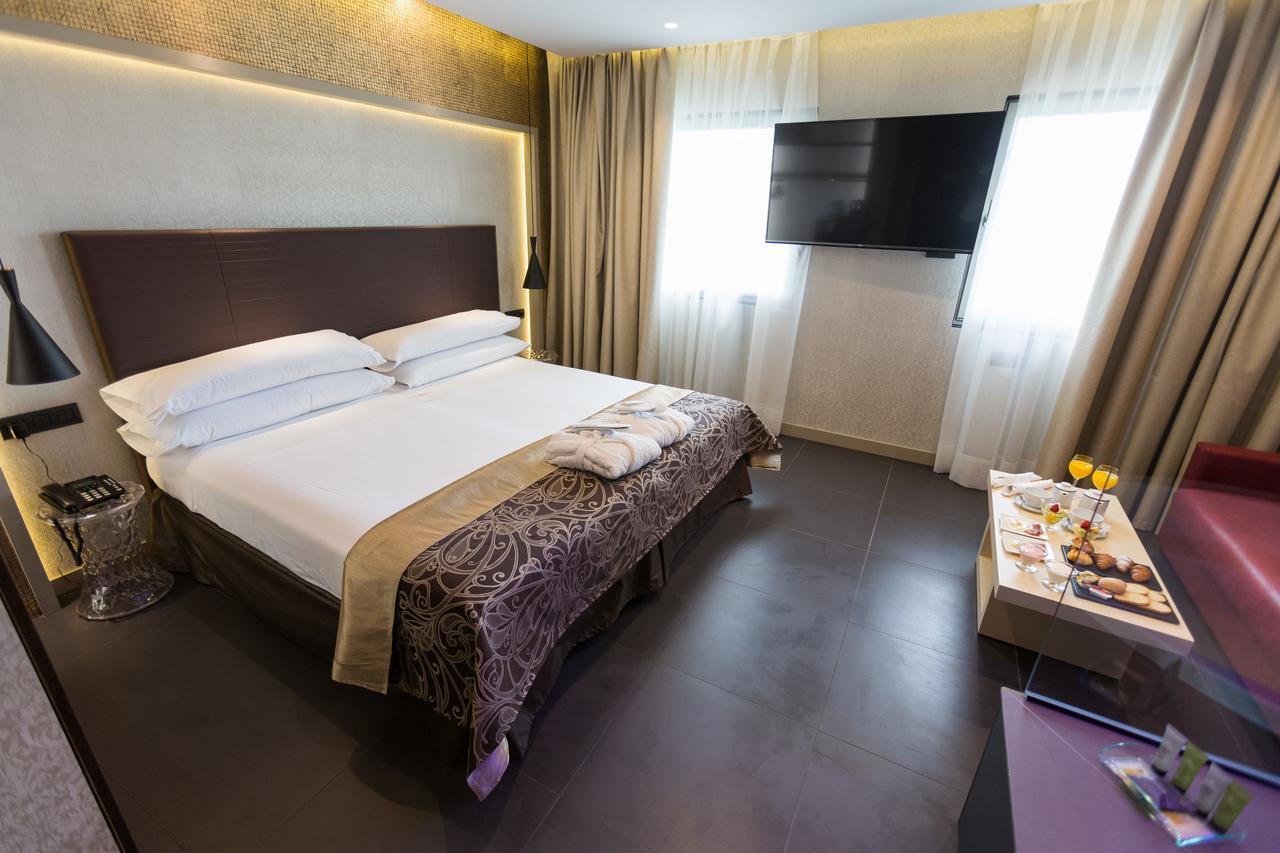 Felix Hotel Valls Kültér fotó